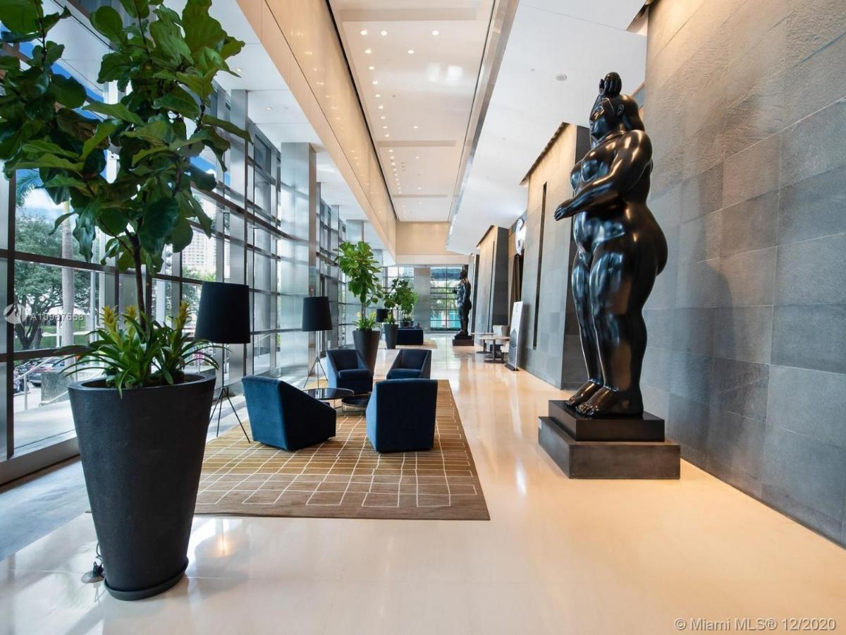 Four Seasons Hotel Miami - Luxury Private Residences Екстер'єр фото