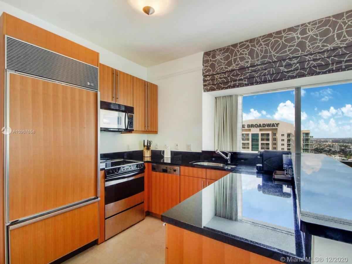 Four Seasons Hotel Miami - Luxury Private Residences Екстер'єр фото