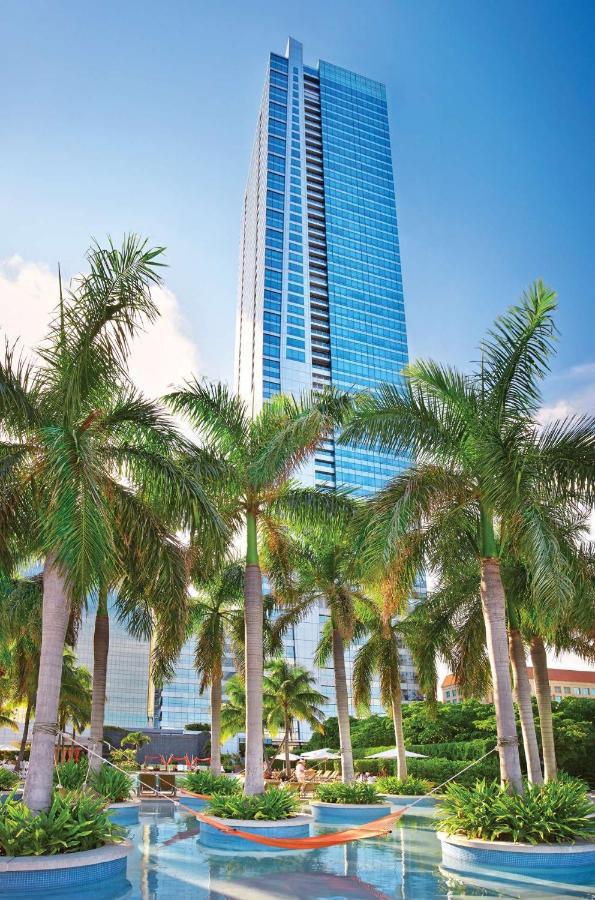 Four Seasons Hotel Miami - Luxury Private Residences Екстер'єр фото
