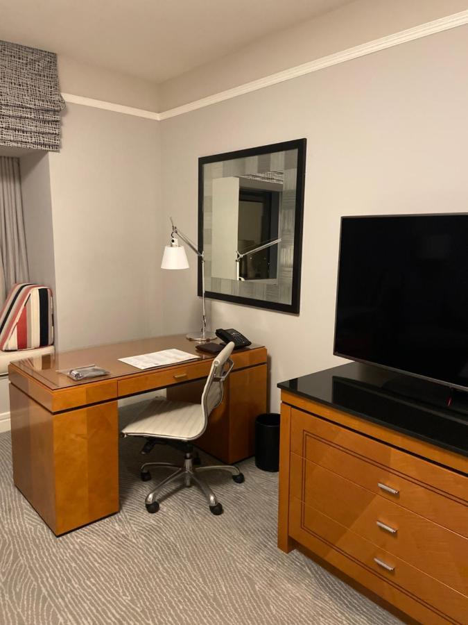 Four Seasons Hotel Miami - Luxury Private Residences Екстер'єр фото