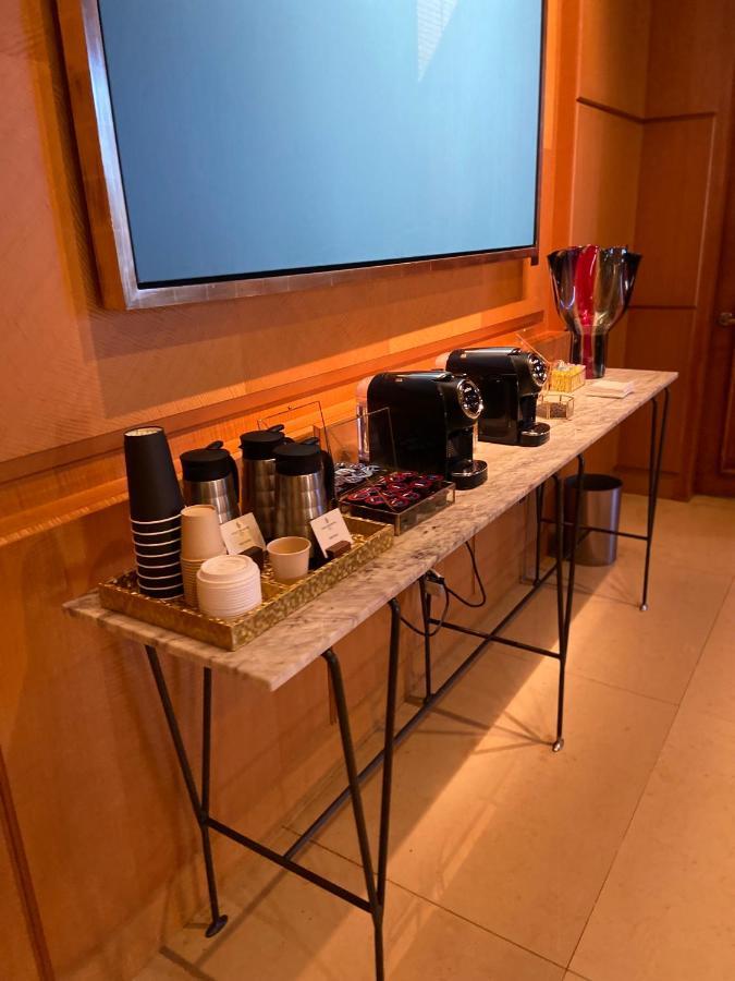 Four Seasons Hotel Miami - Luxury Private Residences Екстер'єр фото