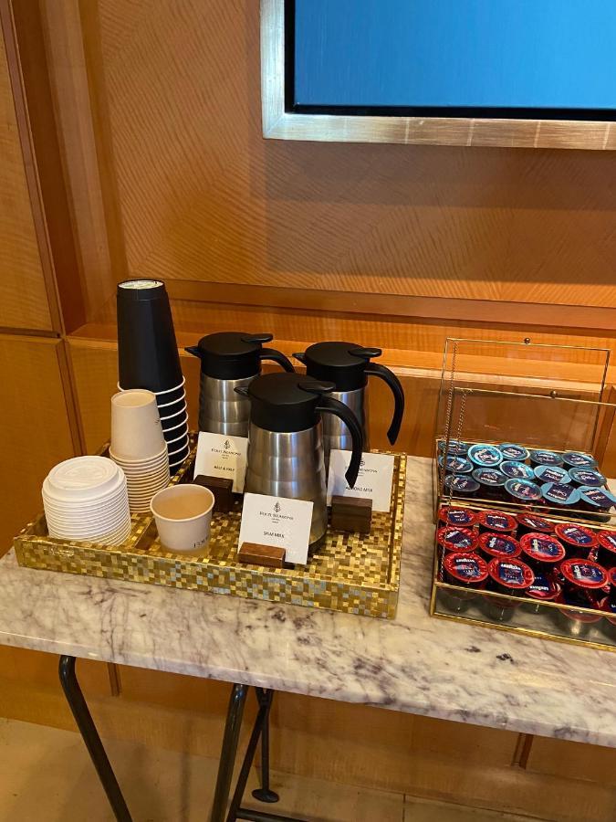 Four Seasons Hotel Miami - Luxury Private Residences Екстер'єр фото